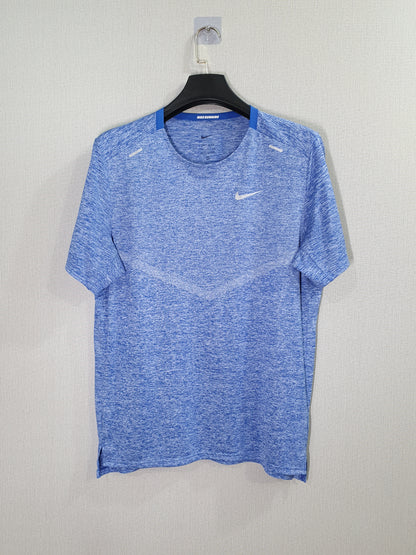 Nike Rise 365