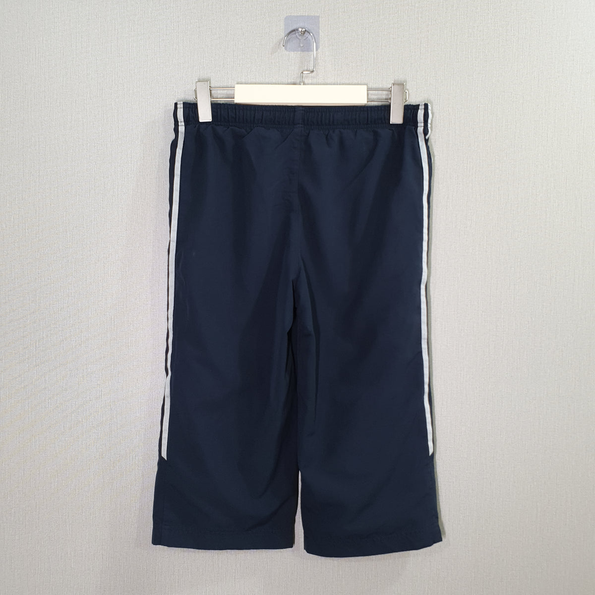 Adidas athletic shorts 3/4