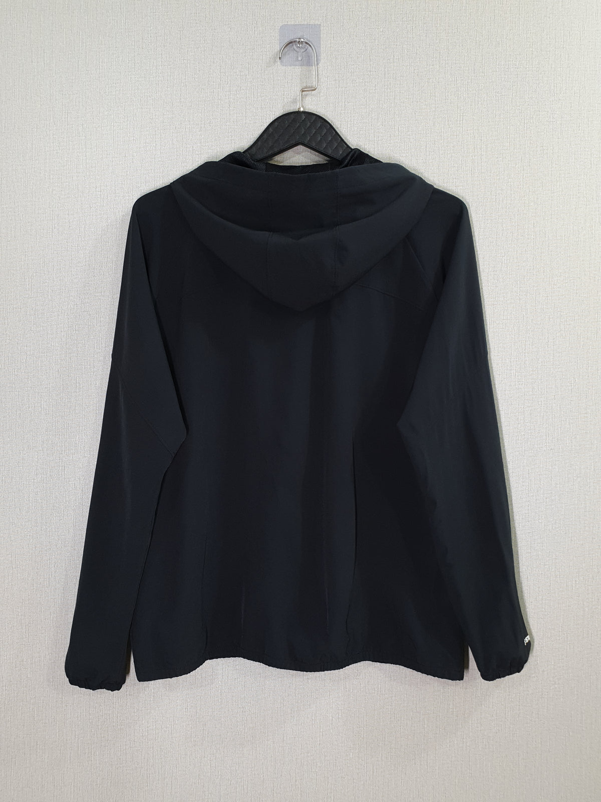 Under Armour Vibe Woven Full Zip hooded jacket