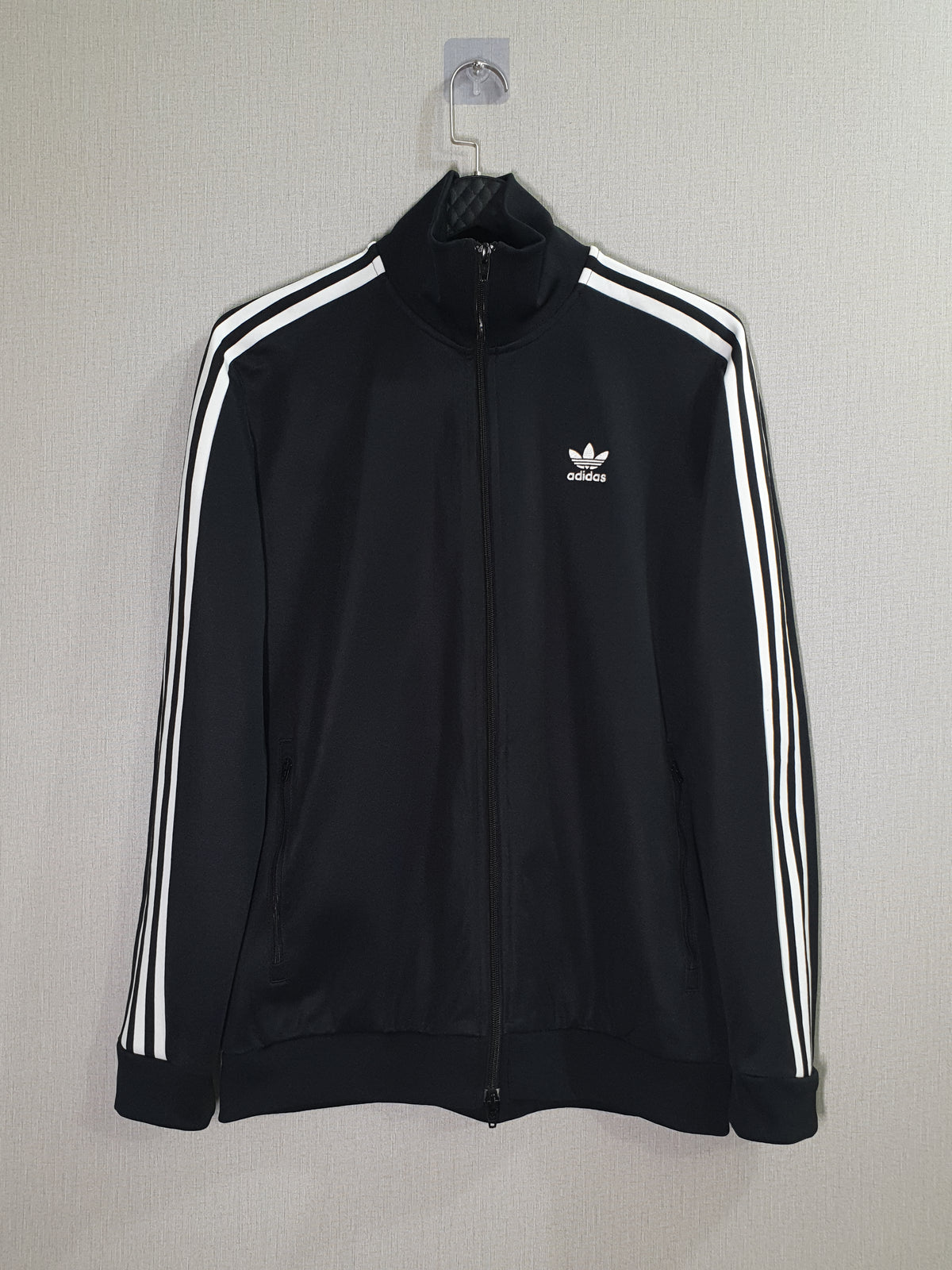 adidas originals logo Long Sleeves Sports Jacket