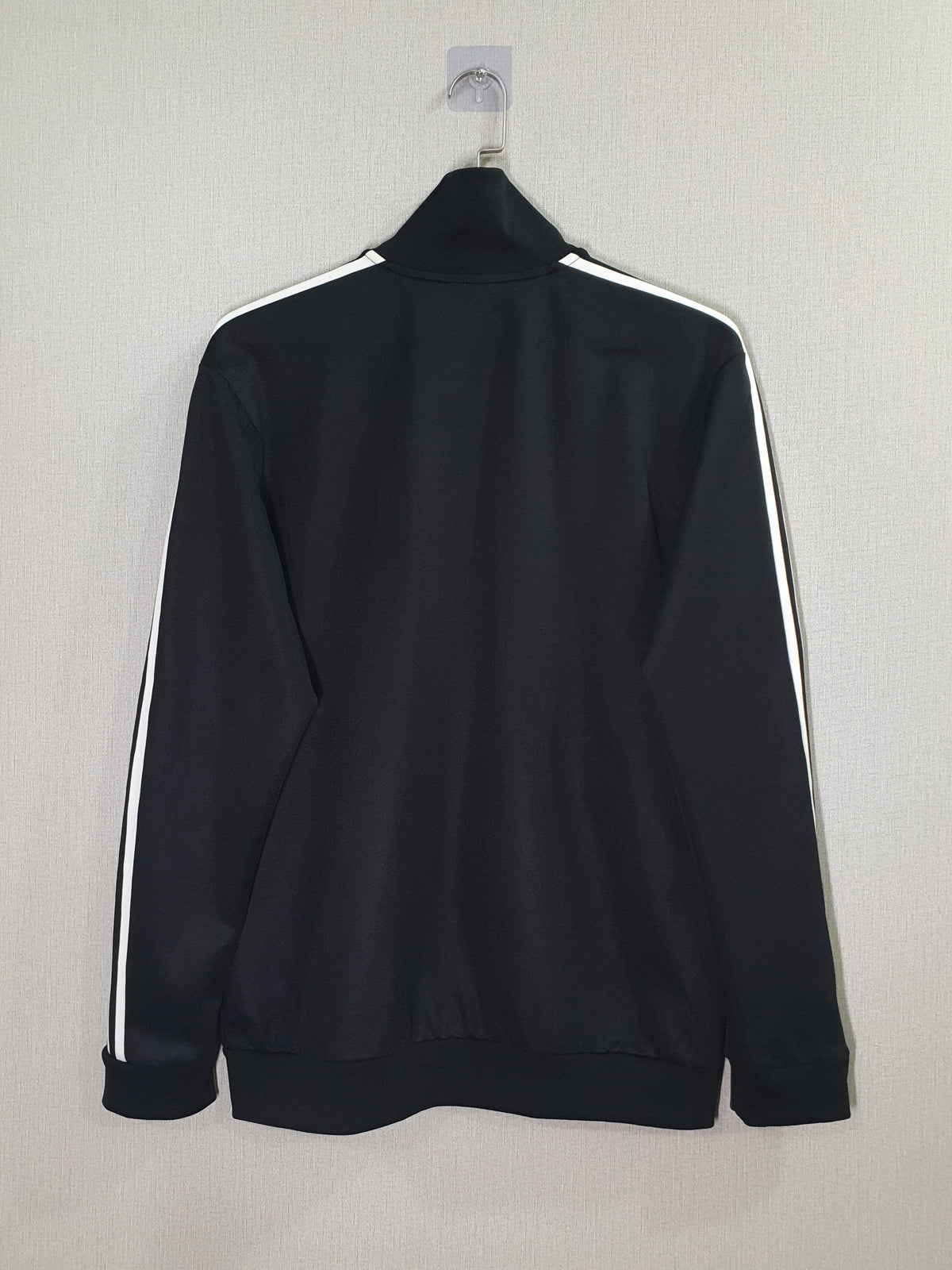 adidas originals logo Long Sleeves Sports Jacket
