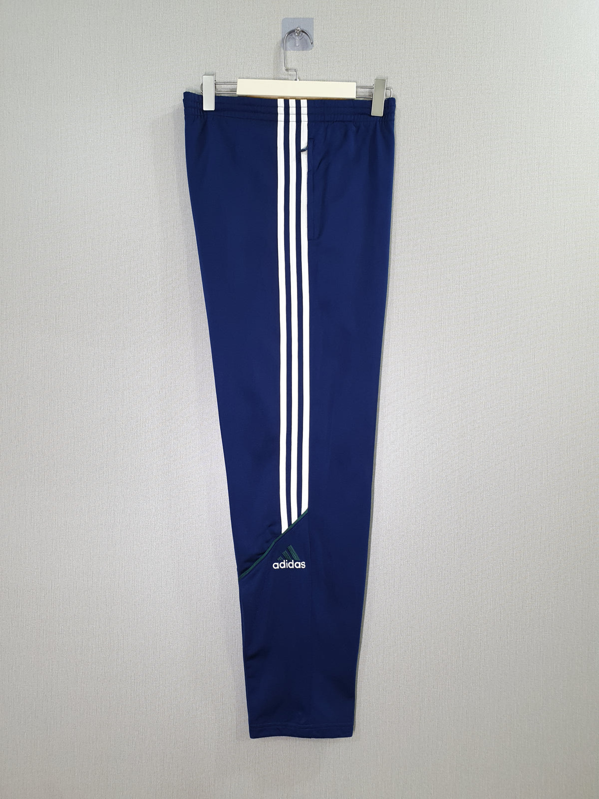 Adidas vintage 3-Stripe (Y2K era) track pants